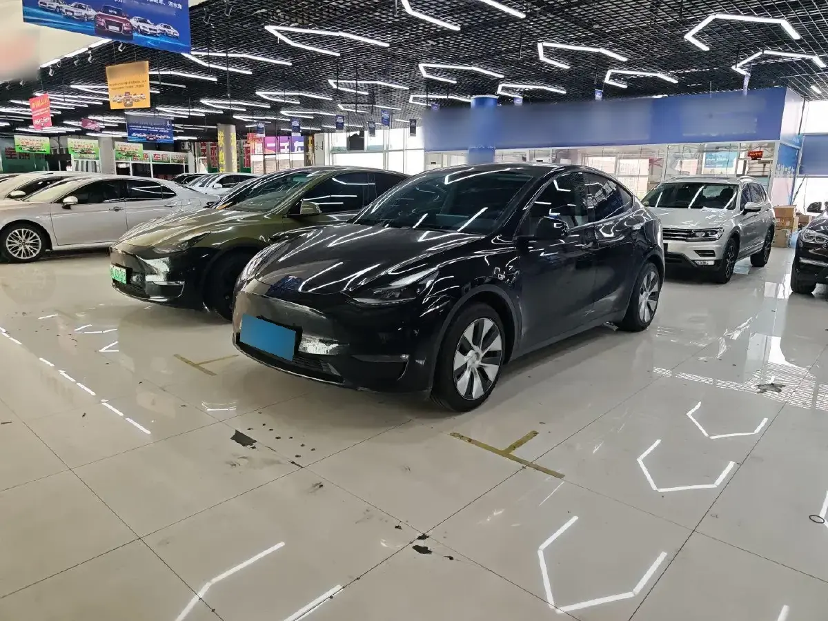 2021 Tesla Model Y BEV 60KWH