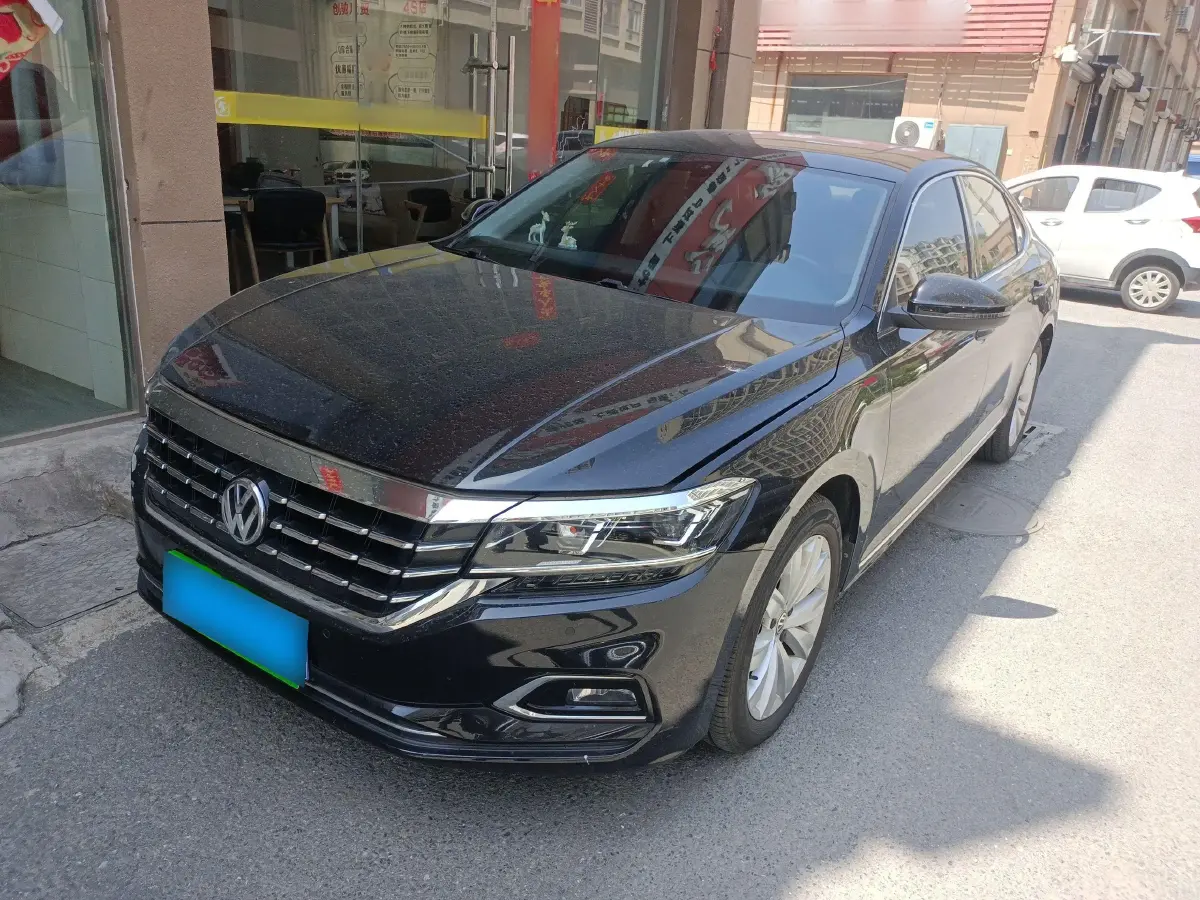 2019 Volkswagen Passat 2.0T 186HP L4 7DCT