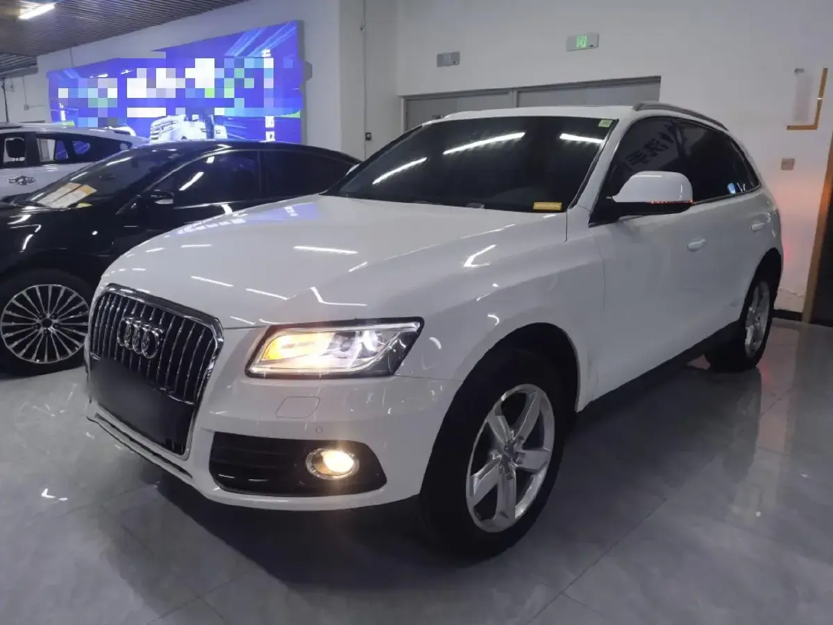 2013 Audi Q5 2.0T 211HP L4 8AT