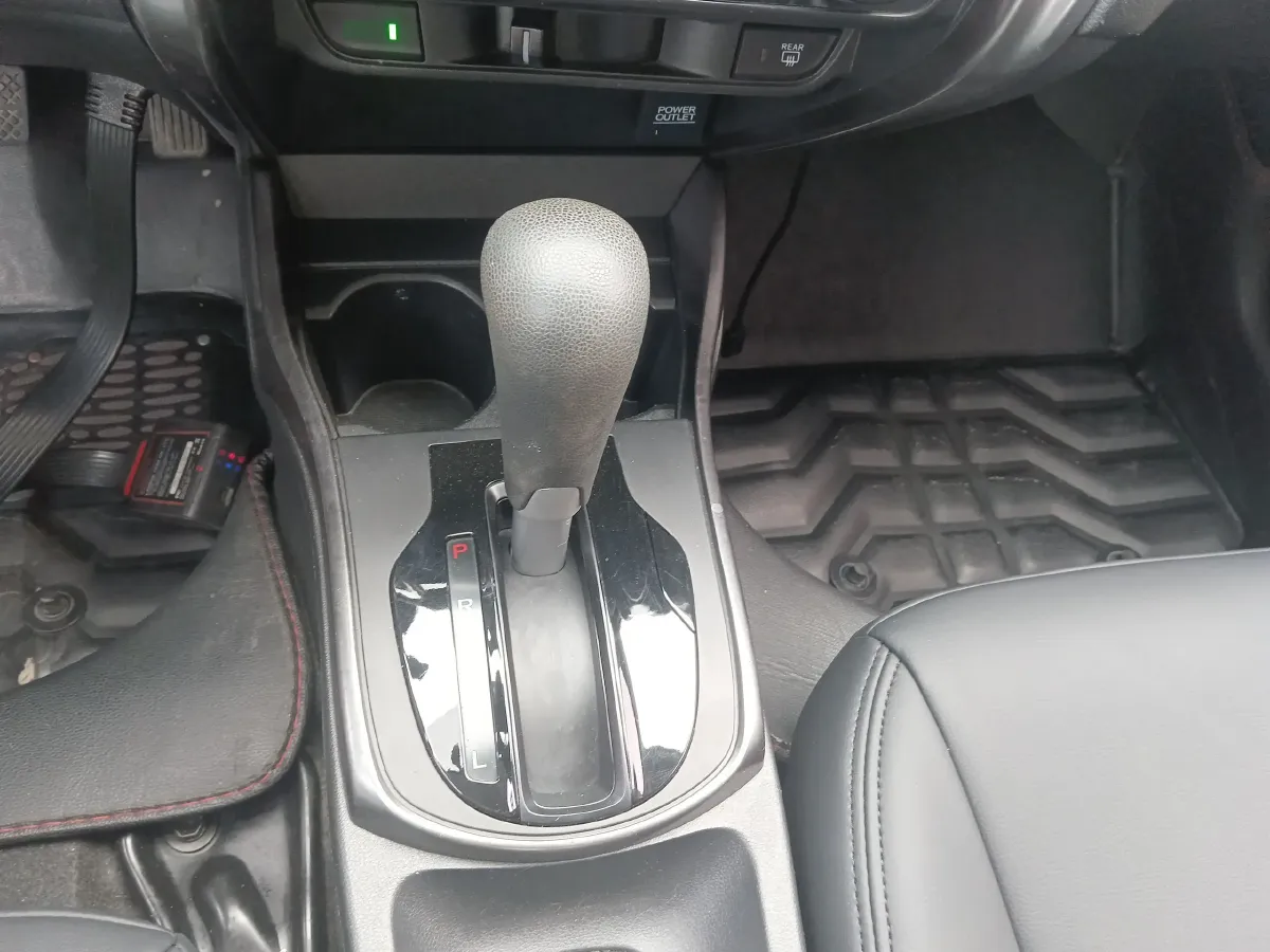 2016 Honda Greiz 1.5L 131HP L4 CVT,autocango,china used car exporter,china ev exporter,chinese used car exporter,chinese used ev exporter