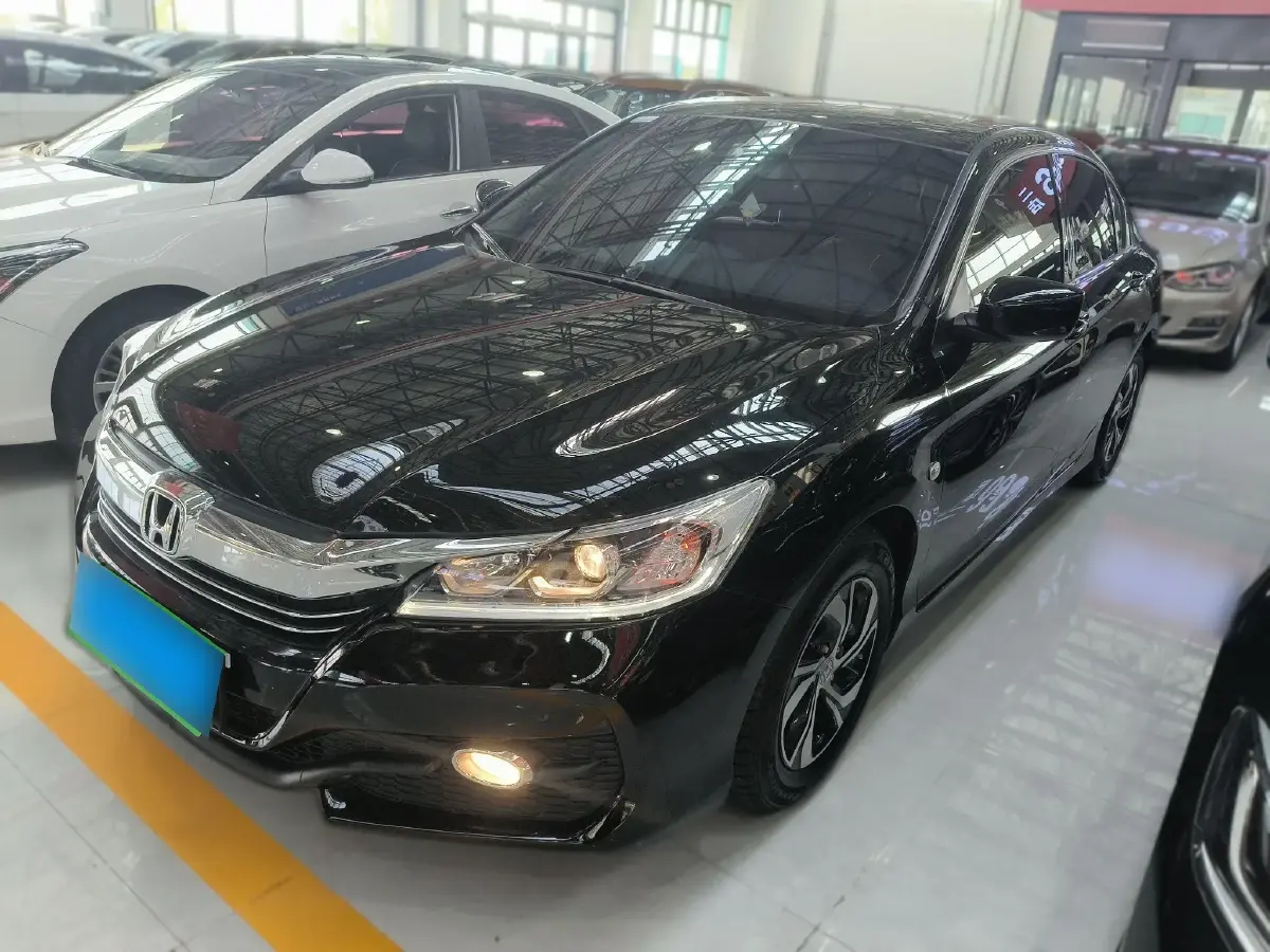 2016 Honda Accord 2.0L 155HP L4 CVT