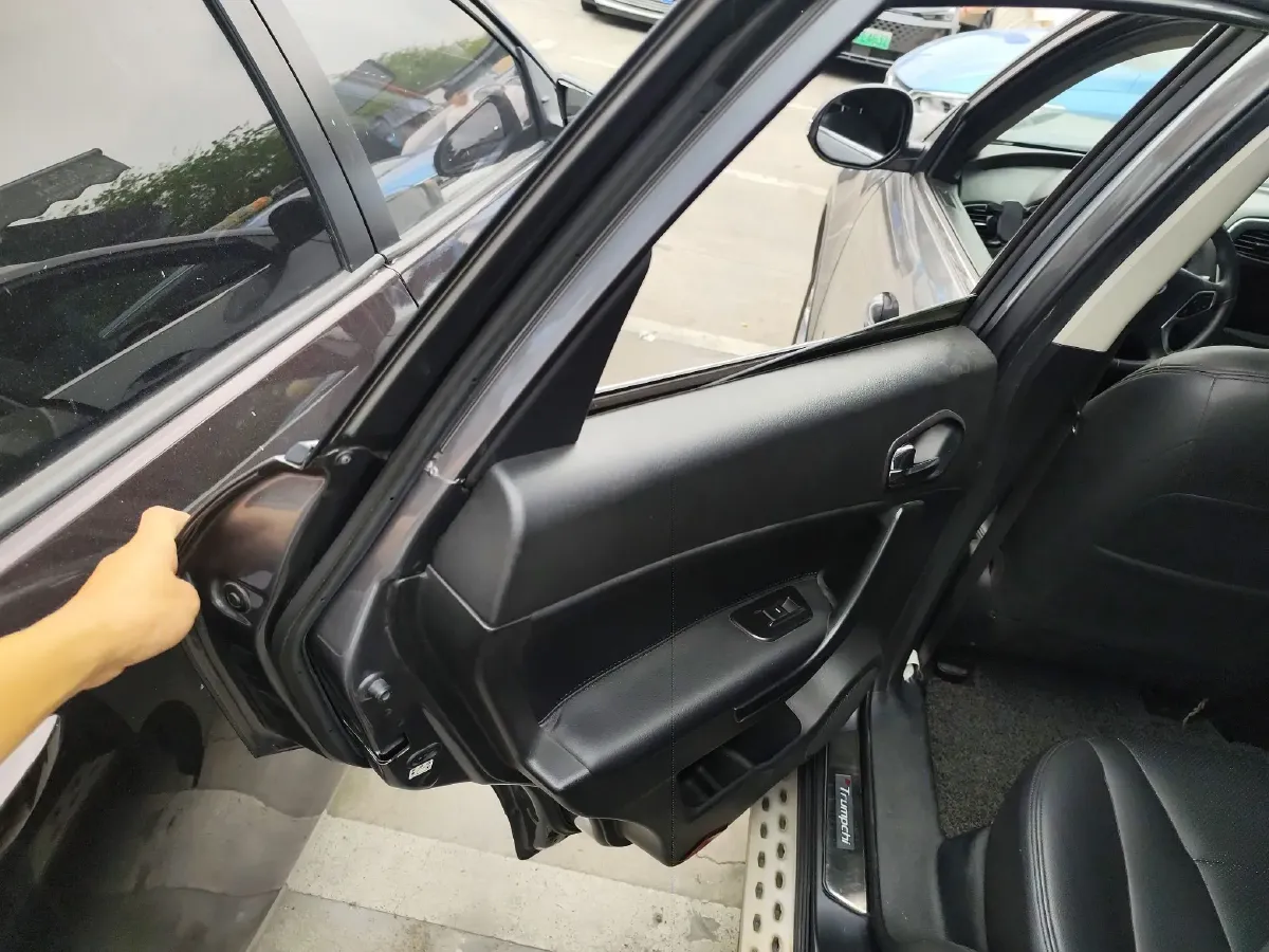 2014 GAC Trumpchi GS5 2.0L 147HP L4 5AT,autocango,china used car exporter,china ev exporter,chinese used car exporter,chinese used ev exporter