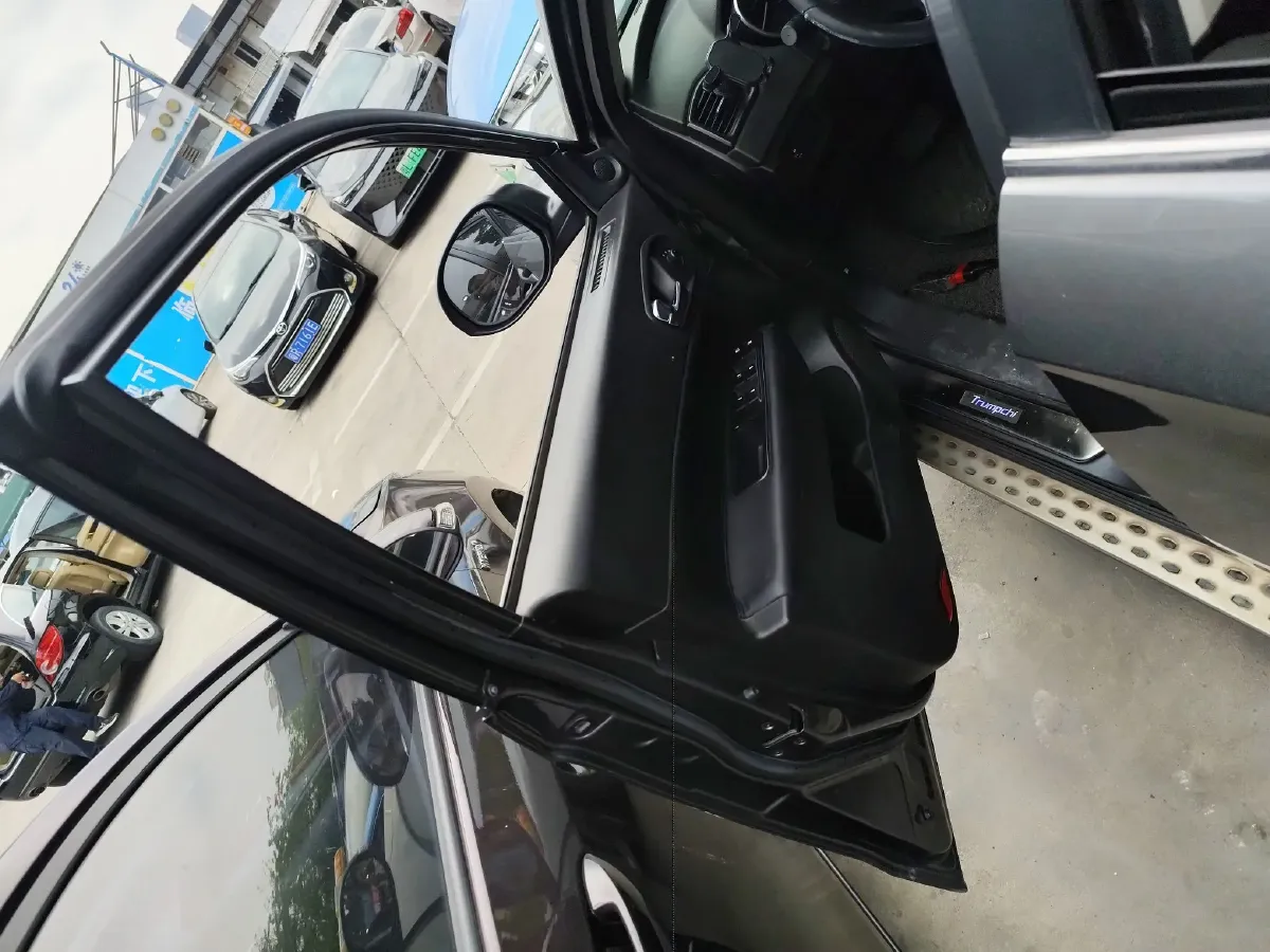 2014 GAC Trumpchi GS5 2.0L 147HP L4 5AT,autocango,china used car exporter,china ev exporter,chinese used car exporter,chinese used ev exporter