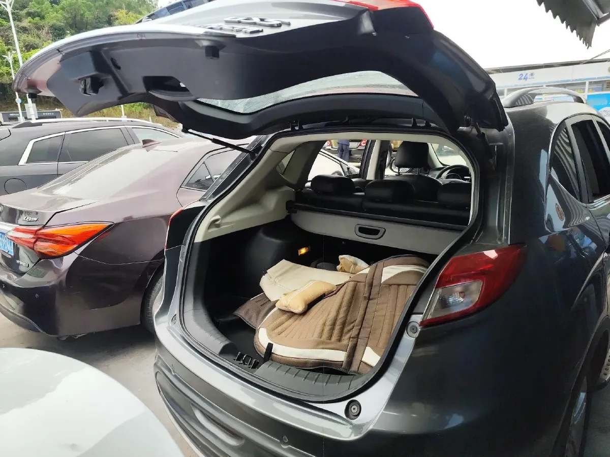 2014 GAC Trumpchi GS5 2.0L 147HP L4 5AT,autocango,china used car exporter,china ev exporter,chinese used car exporter,chinese used ev exporter