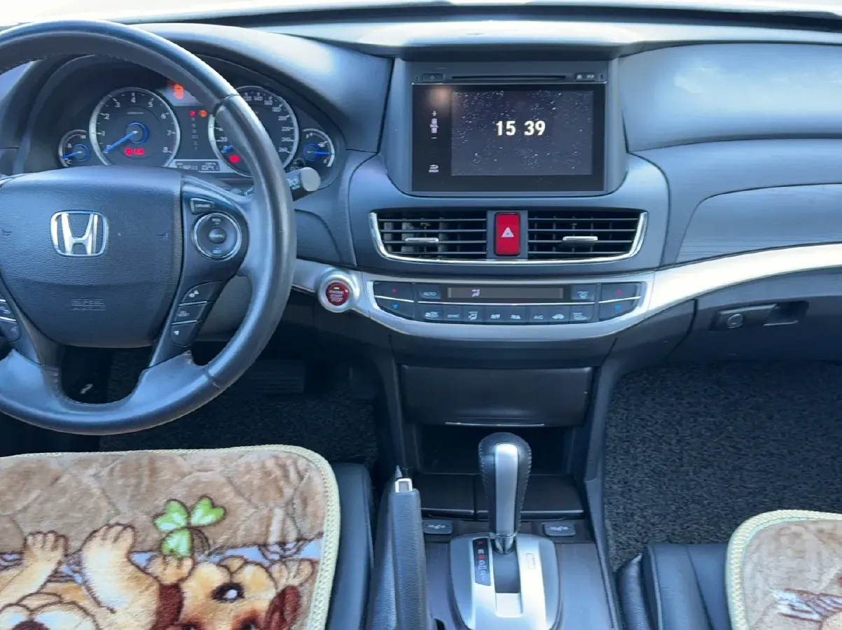 2016 Honda Crosstour 2.4L 197HP L4 5AT,autocango,china used car exporter,china ev exporter,chinese used car exporter,chinese used ev exporter