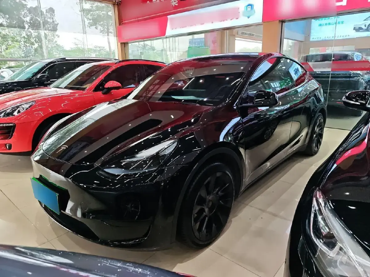 2022 Tesla Model Y BEV 60KWH