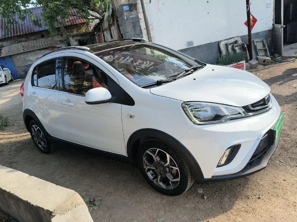 2017 Geely Vision X1 1.3L 88HP L4 4AT,autocango,china used car exporter,china ev exporter,chinese used car exporter,chinese used ev exporter