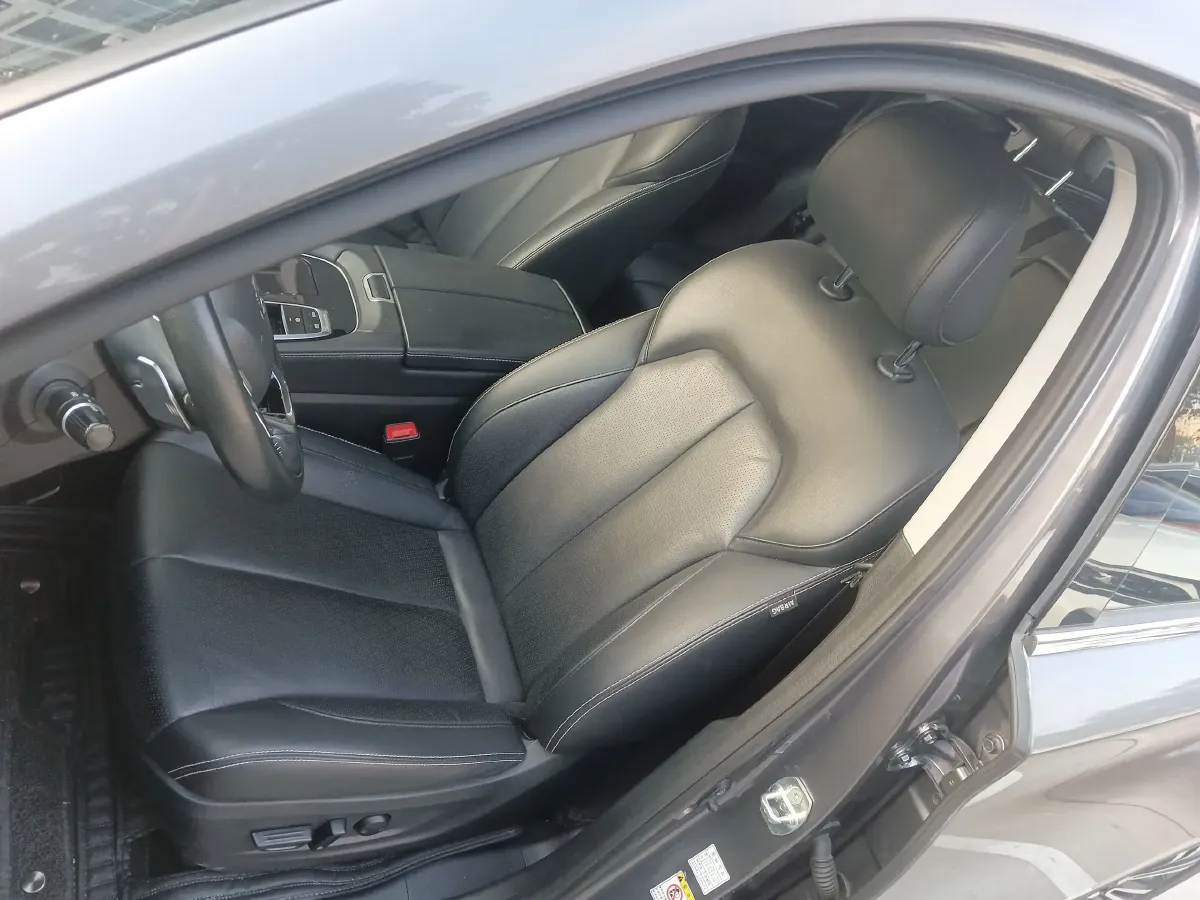 2020 GAC Trumpchi GS5 1.5T 169HP L4 6AT,autocango,china used car exporter,china ev exporter,chinese used car exporter,chinese used ev exporter