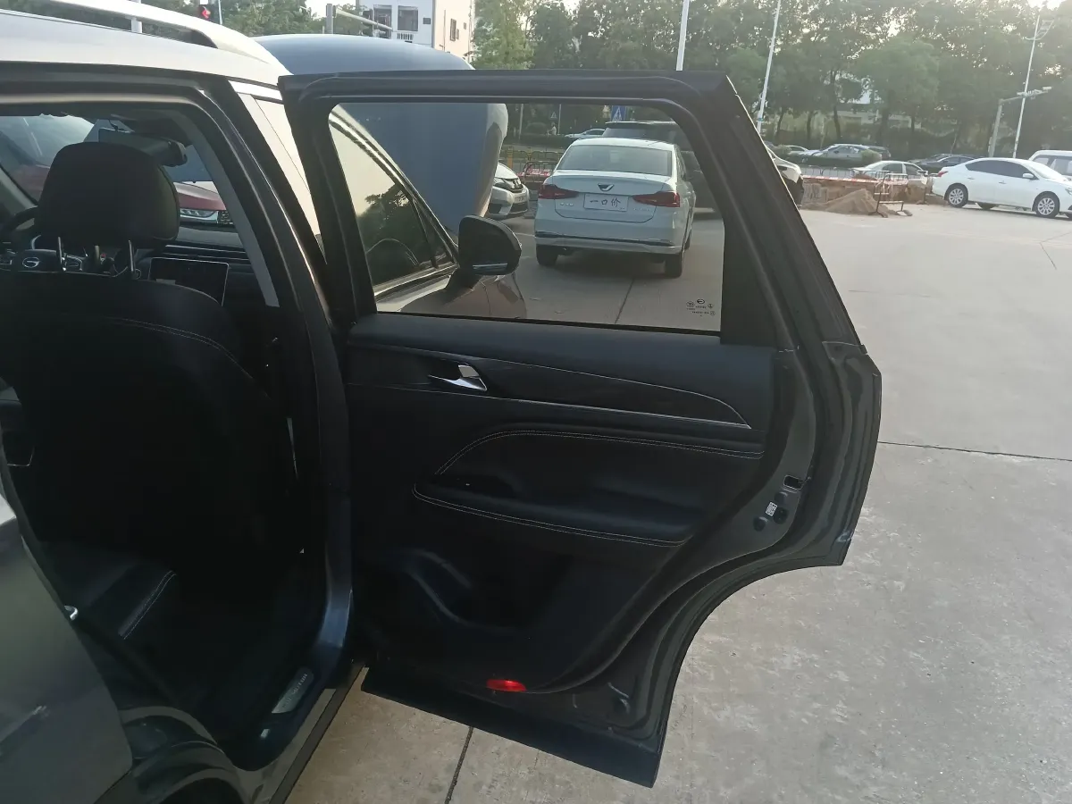 2020 GAC Trumpchi GS5 1.5T 169HP L4 6AT,autocango,china used car exporter,china ev exporter,chinese used car exporter,chinese used ev exporter