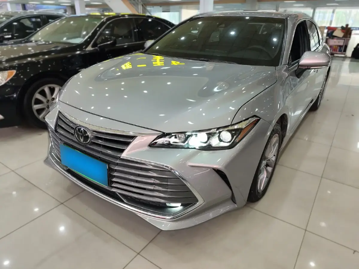 2021 Toyota Avalon 2.5L 209HP L4 8AT