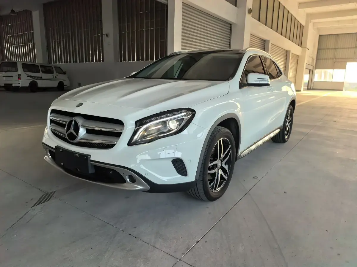 2016 Mercedes-Benz GLA Class 1.6T 156HP L4 7DCT