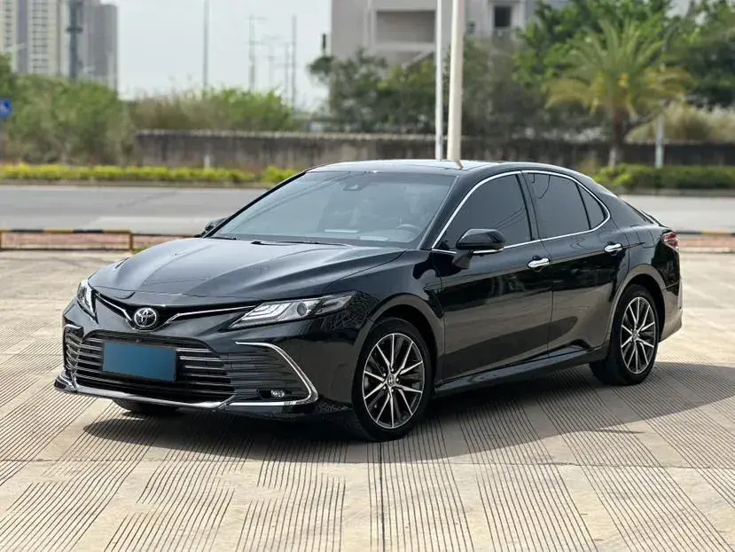 2021 Toyota Camry 2.5L 209HP L4 8AT