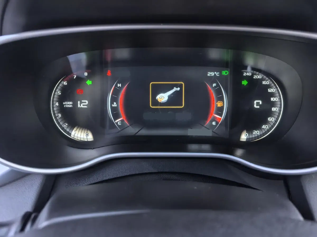 2018 Geely Vision S1 1.5L 109HP L4 5MT,autocango,china used car exporter,china ev exporter,chinese used car exporter,chinese used ev exporter