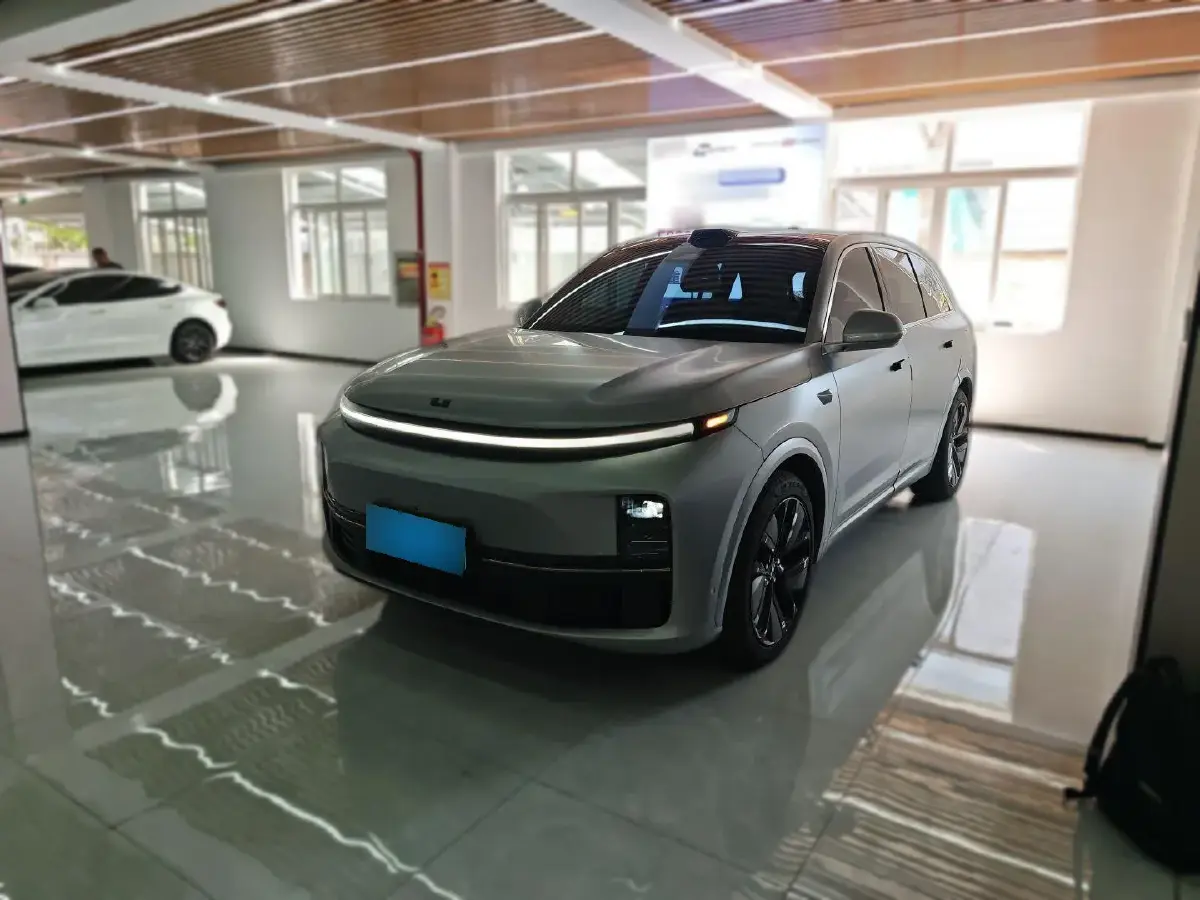 2023 Li L7 Range Extended 154HP REEV 40.9KWH