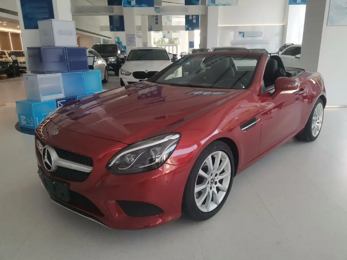 2018 Mercedes-Benz SLC Class 2.0T 211HP L4 9AT