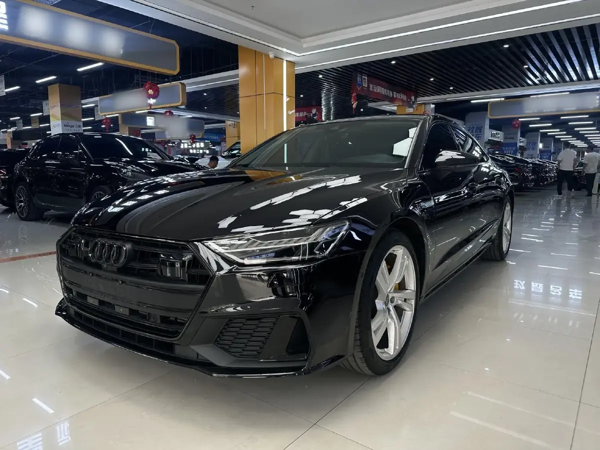 2024 Audi A7L 2.0T 245HP L4 7DCT