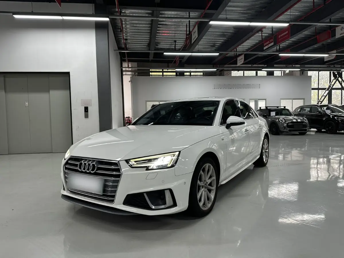 2019 Audi A4L 2.0T 190HP L4 7DCT