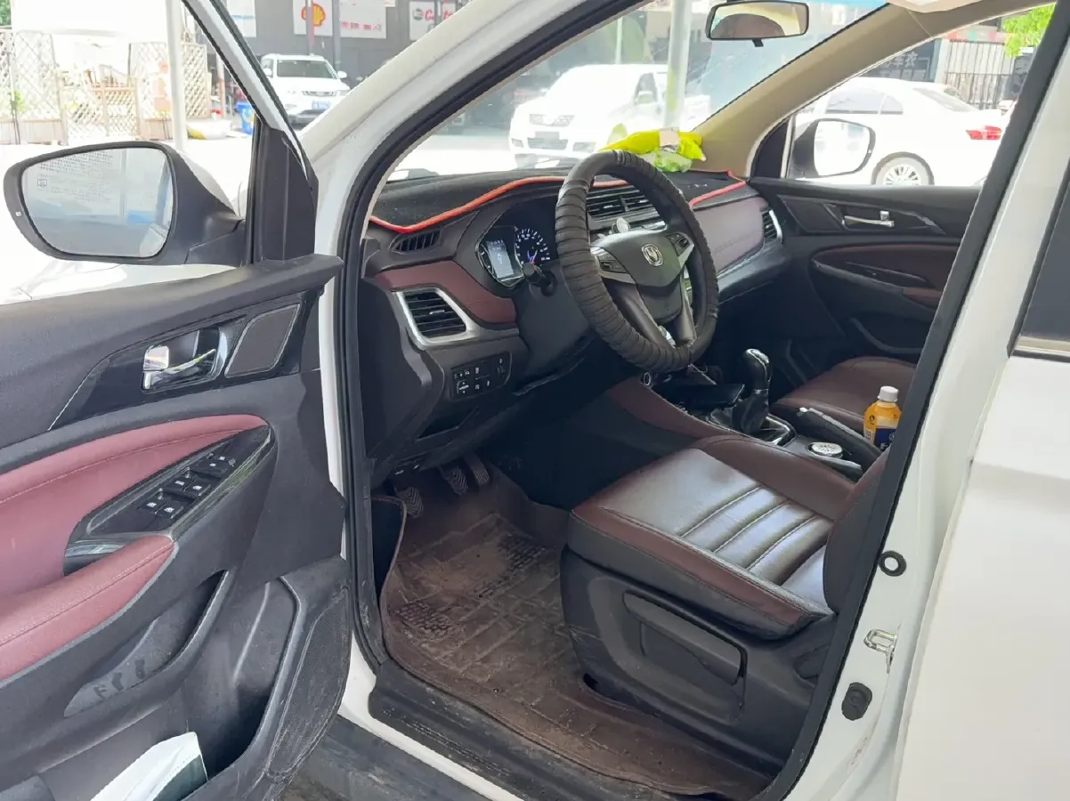 2017 ChangAn Linmax 1.6L 125HP L4 5MT,autocango,china used car exporter,china ev exporter,chinese used car exporter,chinese used ev exporter