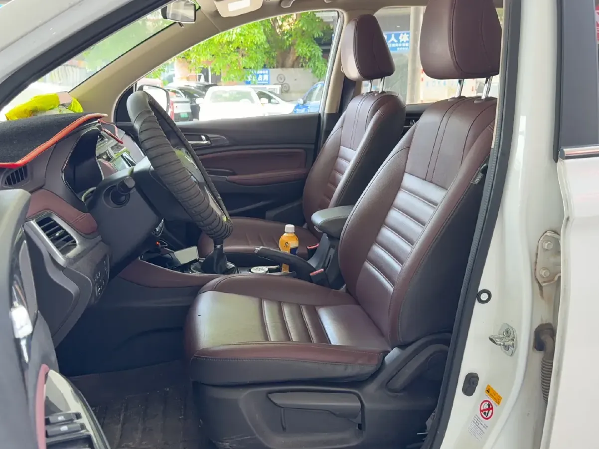 2017 ChangAn Linmax 1.6L 125HP L4 5MT,autocango,china used car exporter,china ev exporter,chinese used car exporter,chinese used ev exporter