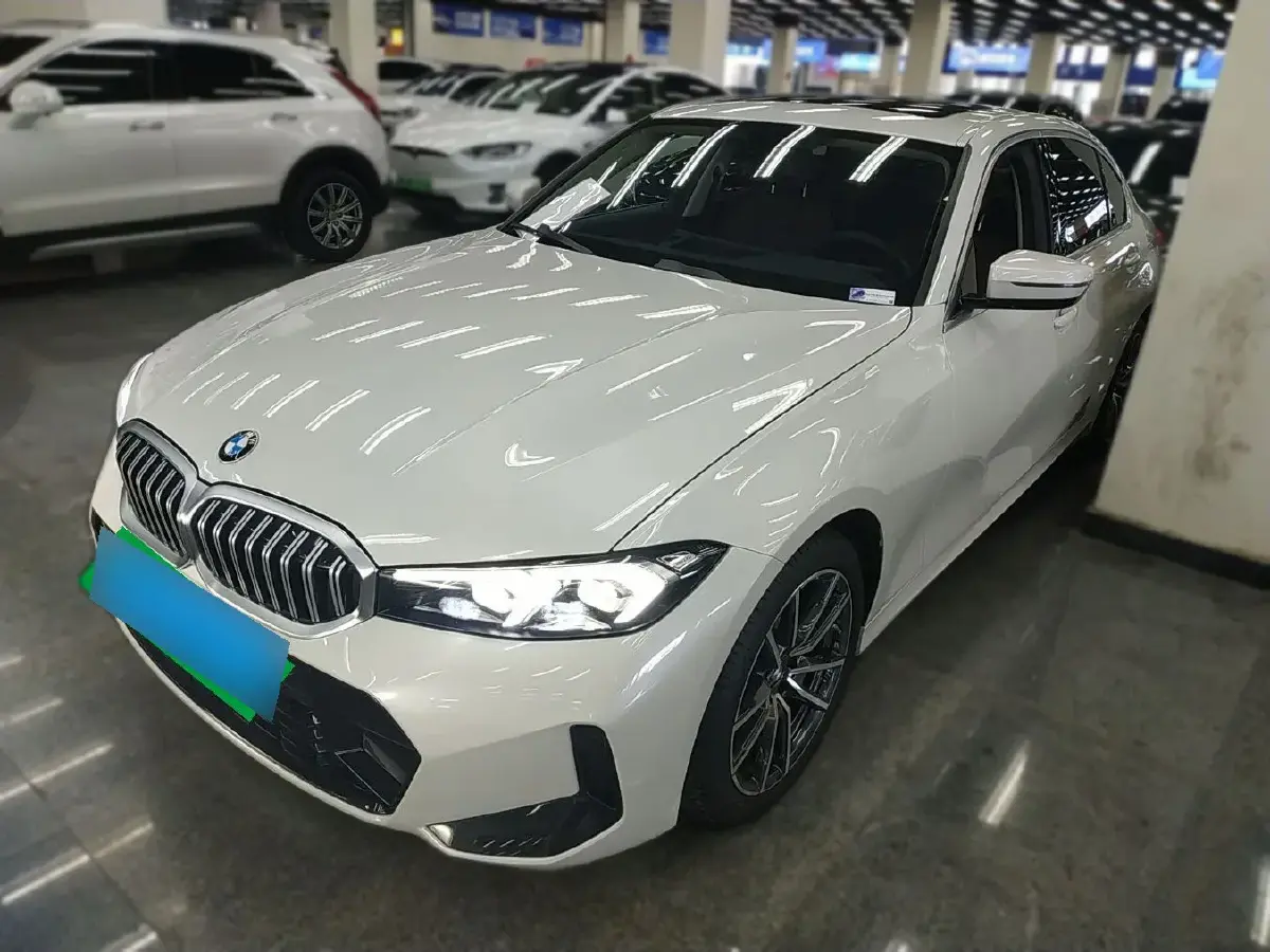 2024 BMW 3 Series 2.0T 156HP L4 8AT