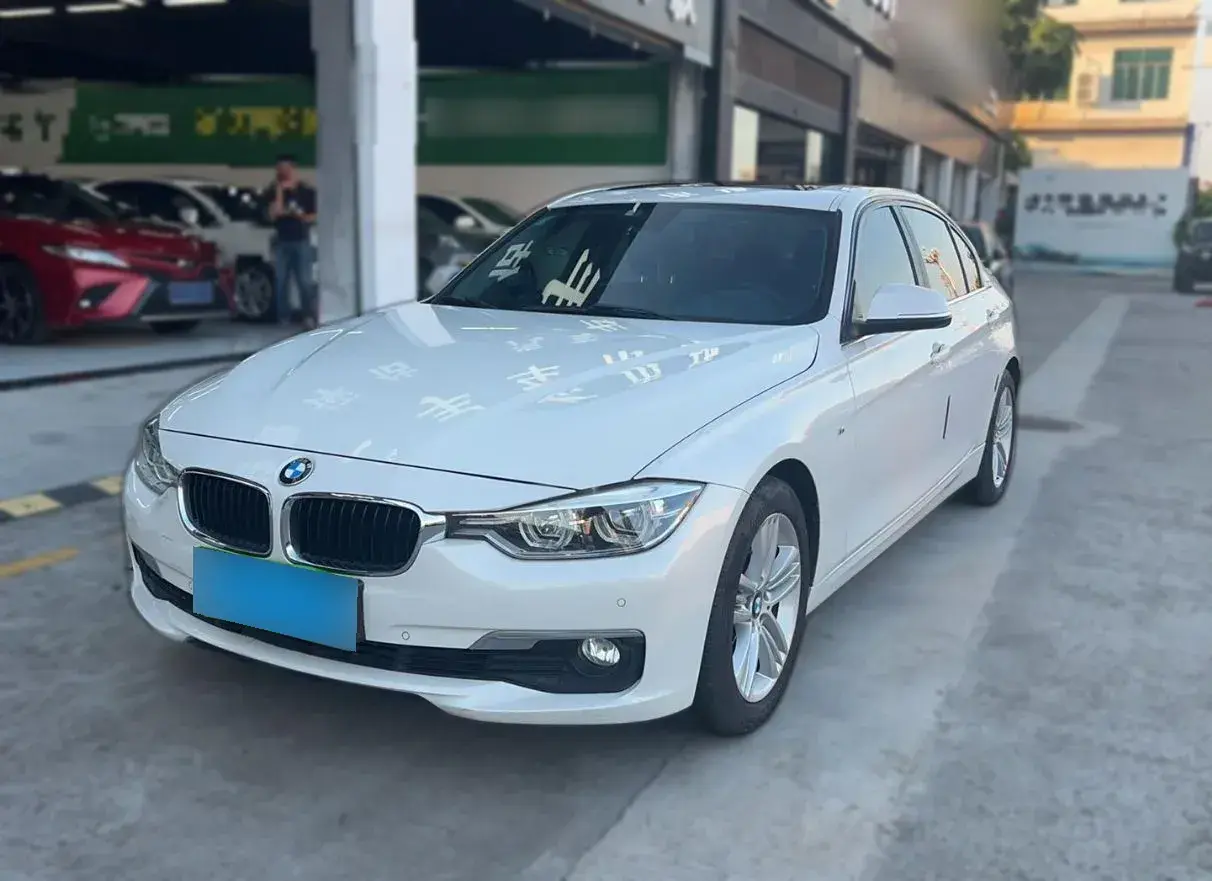 2017 BMW 3 Series 2.0T 184HP L4 8AT