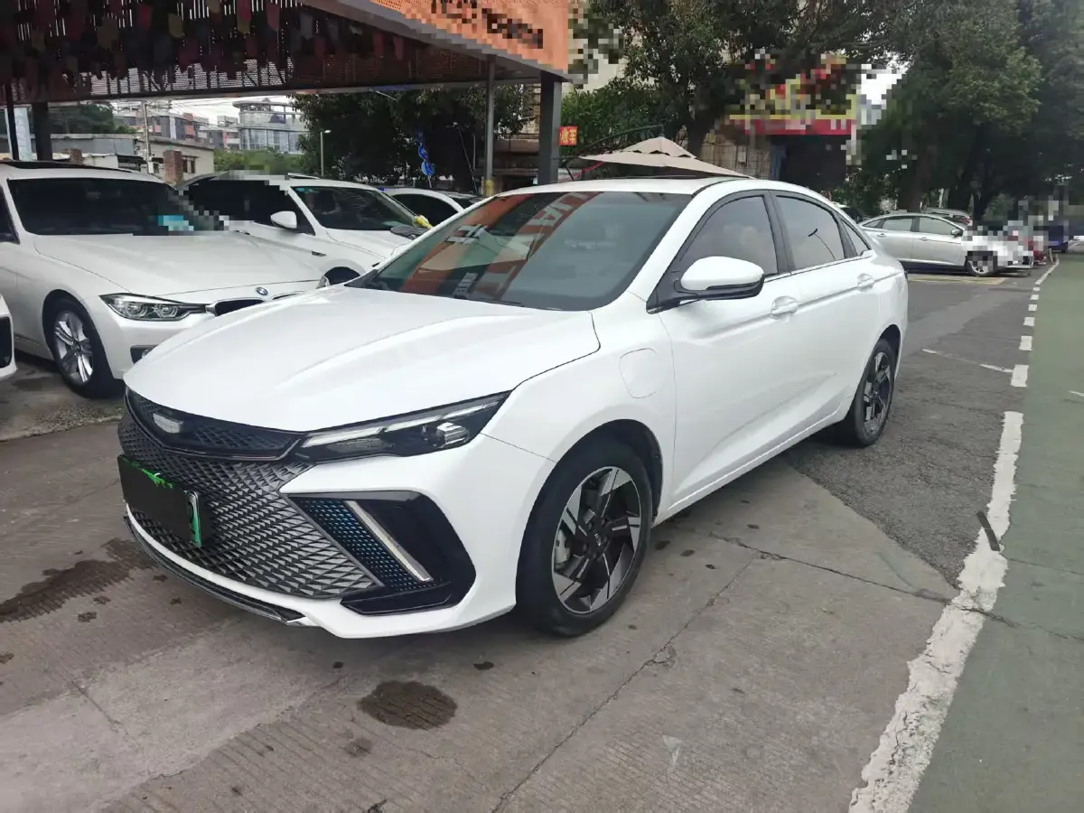 2022 Geely Emgrand L HiP 1.5T 181HP L4 3DHT PHEV 15.5KWH