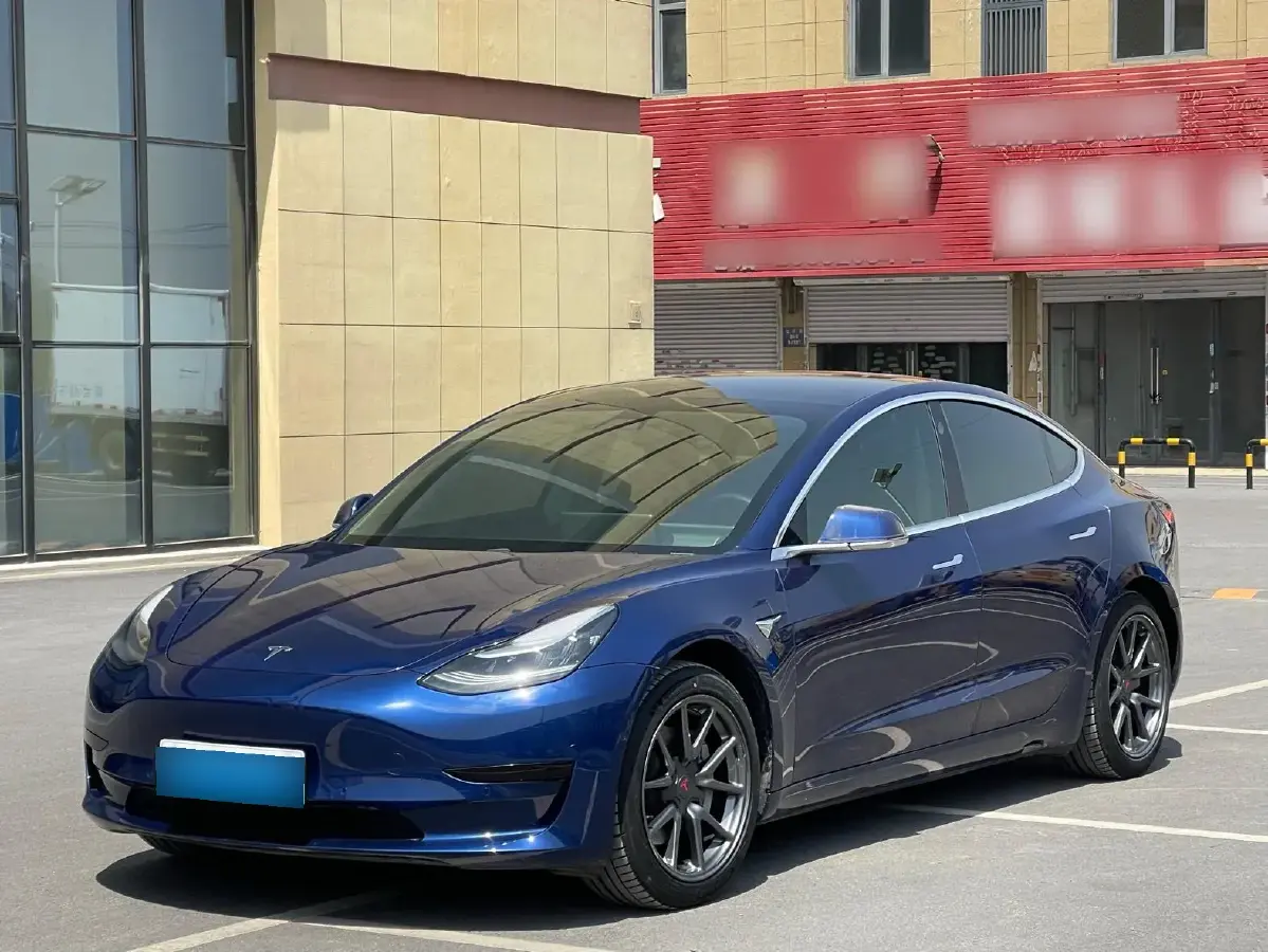 2019 Tesla Model 3 BEV 52KWH