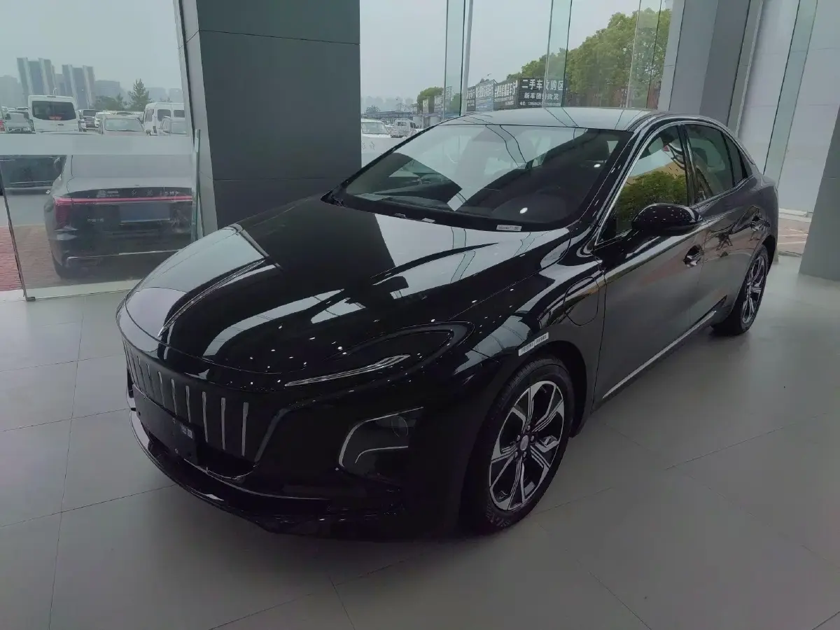 2023 HongQi E-QM5 BEV 54KWH