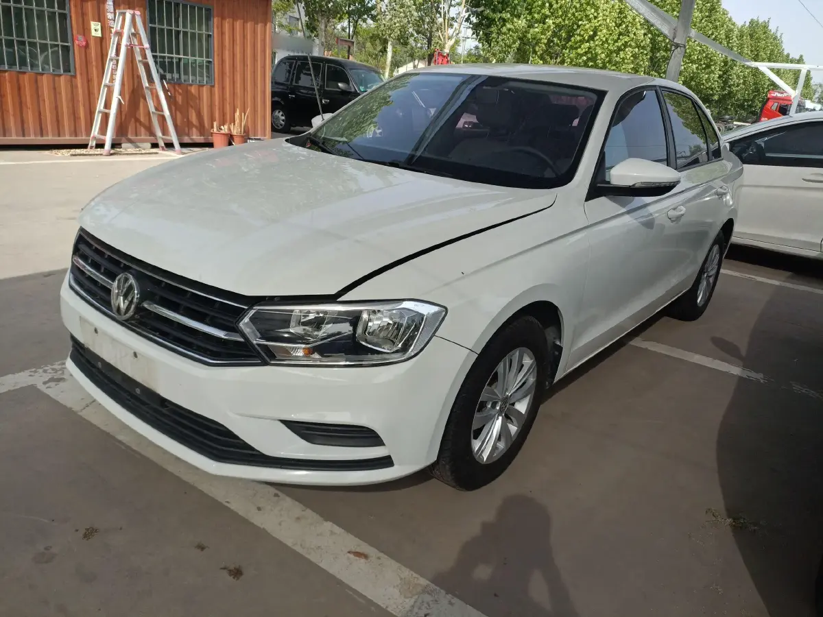 2016 Volkswagen Bora 1.6L 110HP L4 6AT