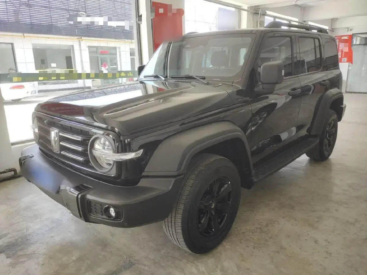 2023 Tank 300 2.0T 227HP L4 8AT