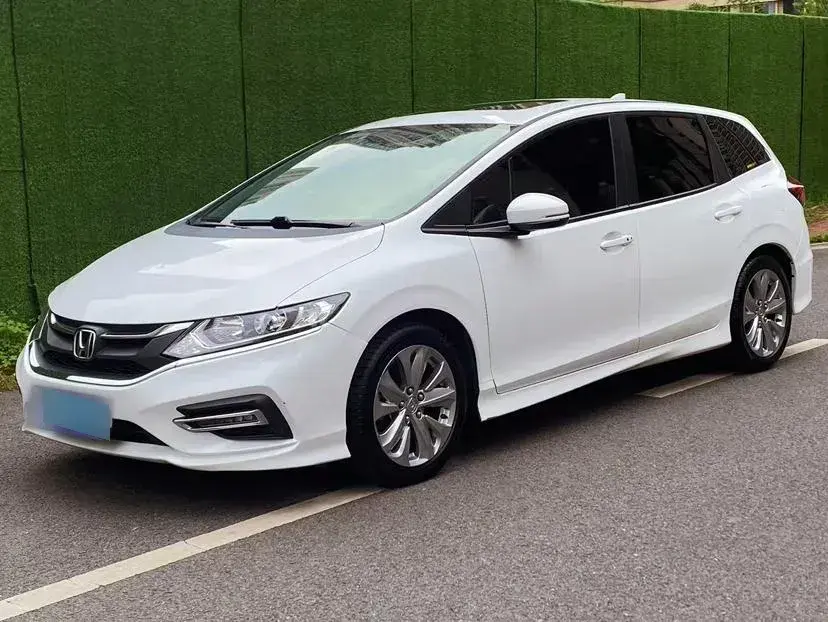 2017 Honda Jade 1.8L 141HP L4 5AT