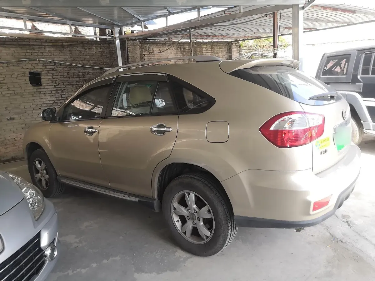 2014 BYD S6 2.0L 140HP L4 5MT,autocango,china used car exporter,china ev exporter,chinese used car exporter,chinese used ev exporter
