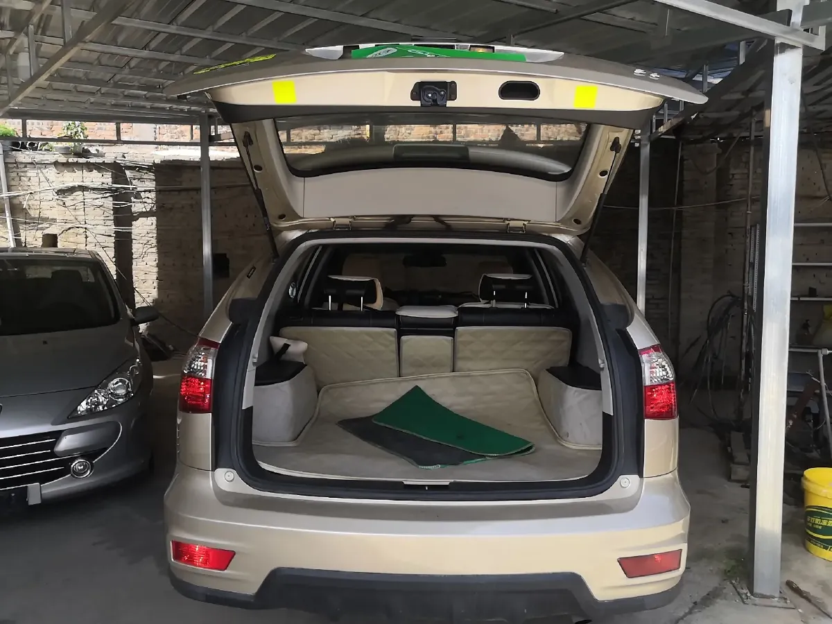 2014 BYD S6 2.0L 140HP L4 5MT,autocango,china used car exporter,china ev exporter,chinese used car exporter,chinese used ev exporter