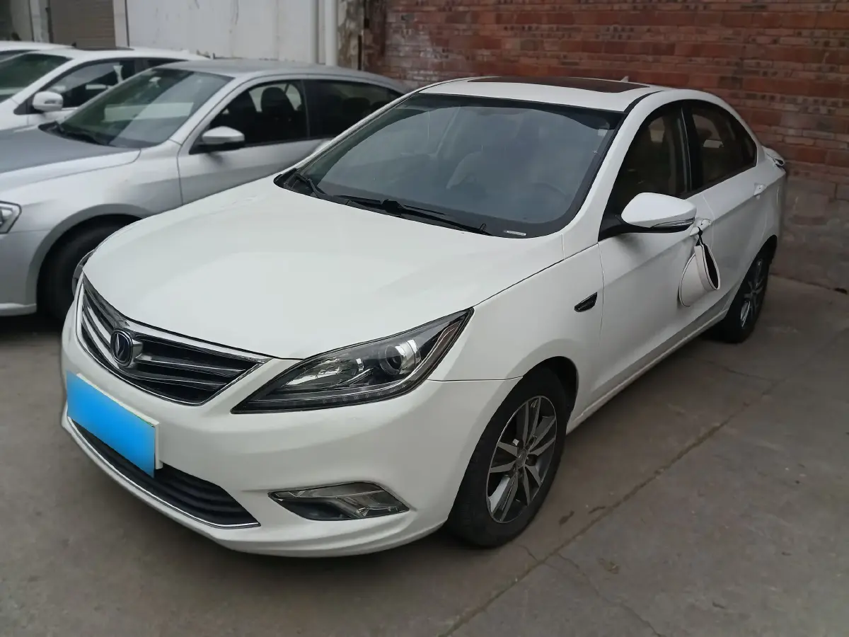 2016 ChangAn Eado 1.6L 125HP L4 5MT