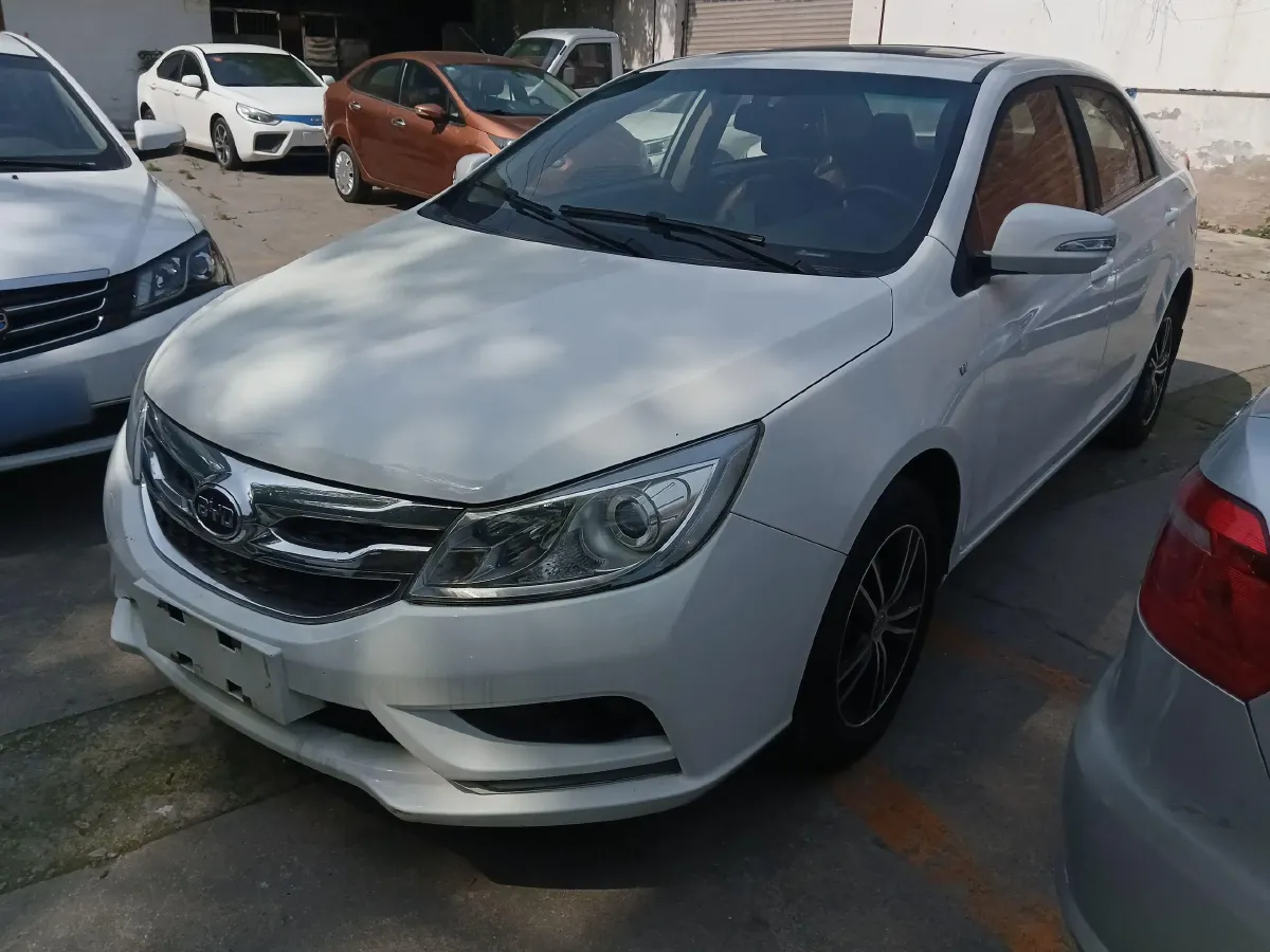 2015 BYD SuRui 1.5L 109HP L4 5MT,autocango,china used car exporter,china ev exporter,chinese used car exporter,chinese used ev exporter