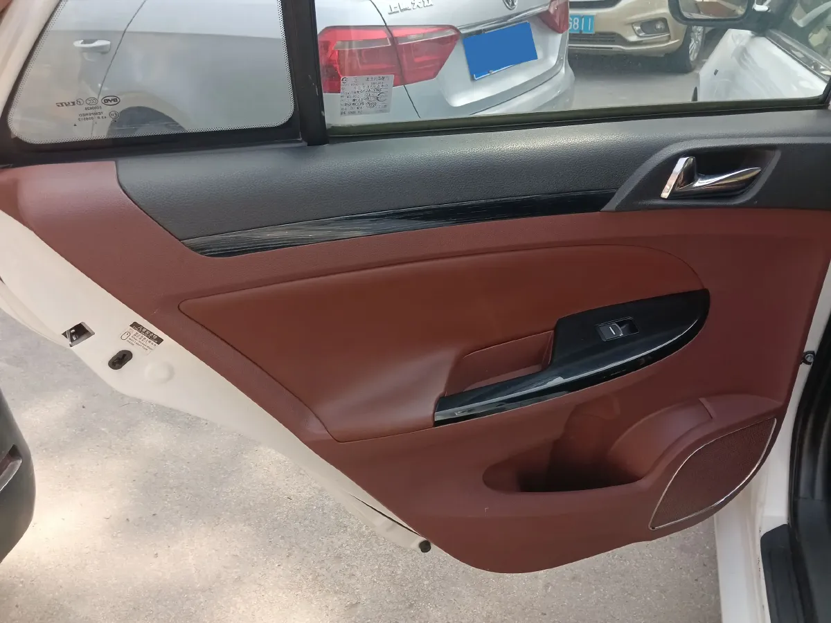 2015 BYD SuRui 1.5L 109HP L4 5MT,autocango,china used car exporter,china ev exporter,chinese used car exporter,chinese used ev exporter