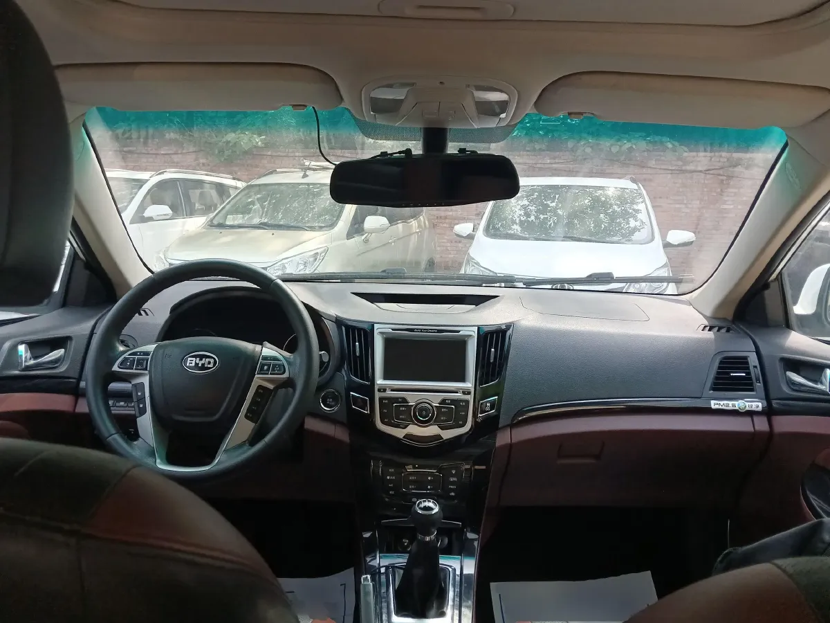 2015 BYD SuRui 1.5L 109HP L4 5MT,autocango,china used car exporter,china ev exporter,chinese used car exporter,chinese used ev exporter