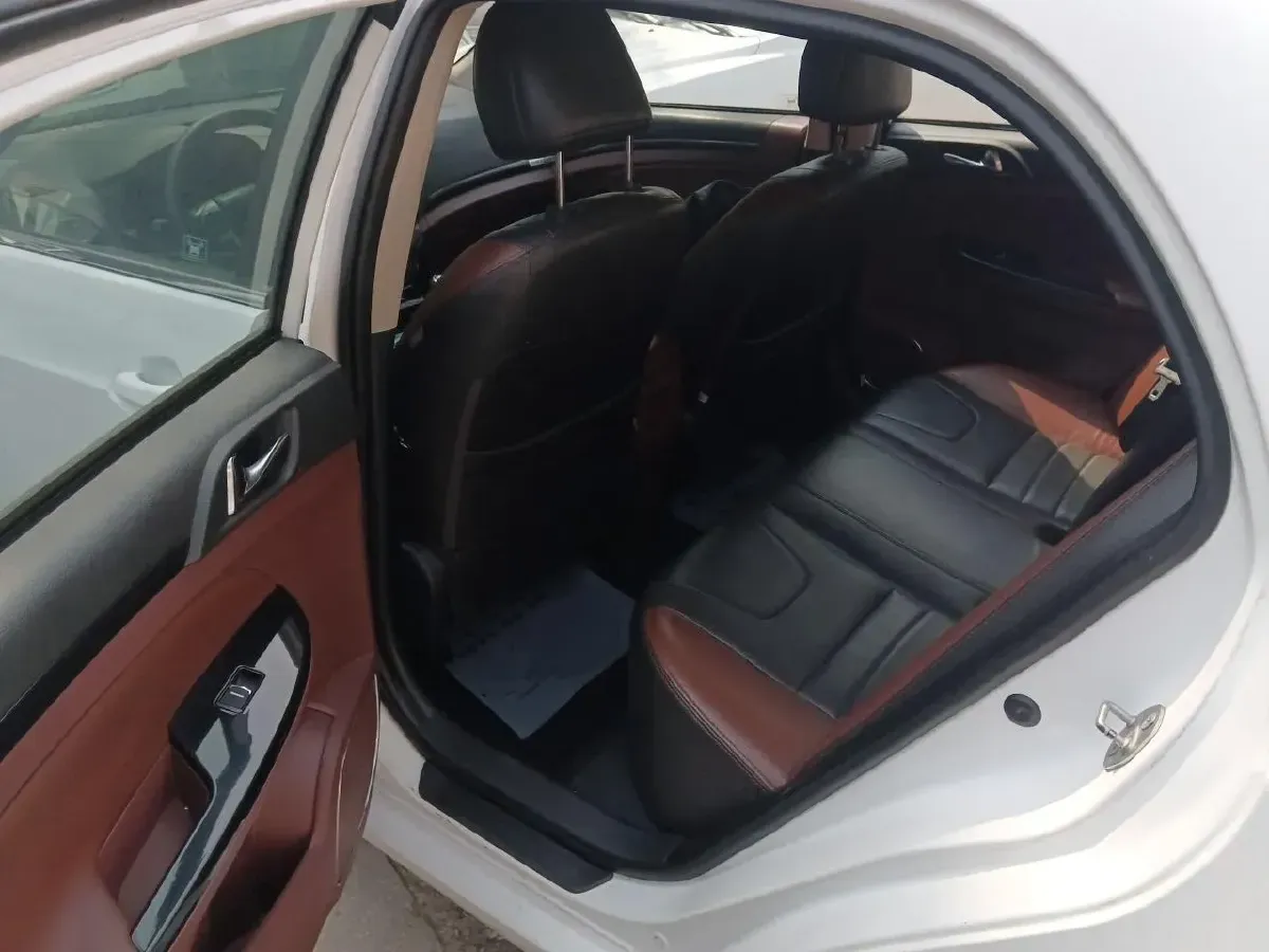 2015 BYD SuRui 1.5L 109HP L4 5MT,autocango,china used car exporter,china ev exporter,chinese used car exporter,chinese used ev exporter