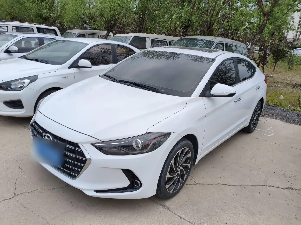 2019 Hyundai Elantra 1.4T 130HP L4 7DCT
