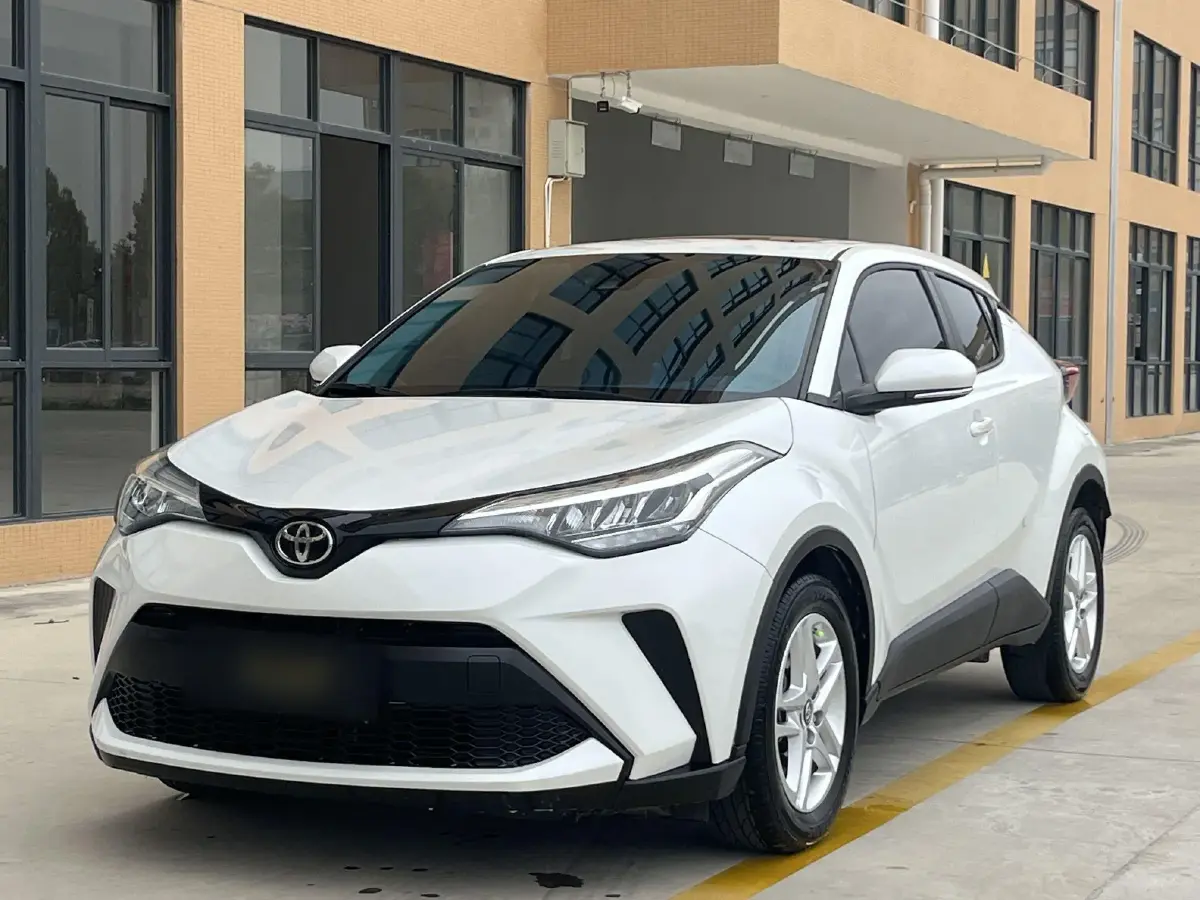 2021 Toyota C-HR 2.0L 171HP L4 CVT