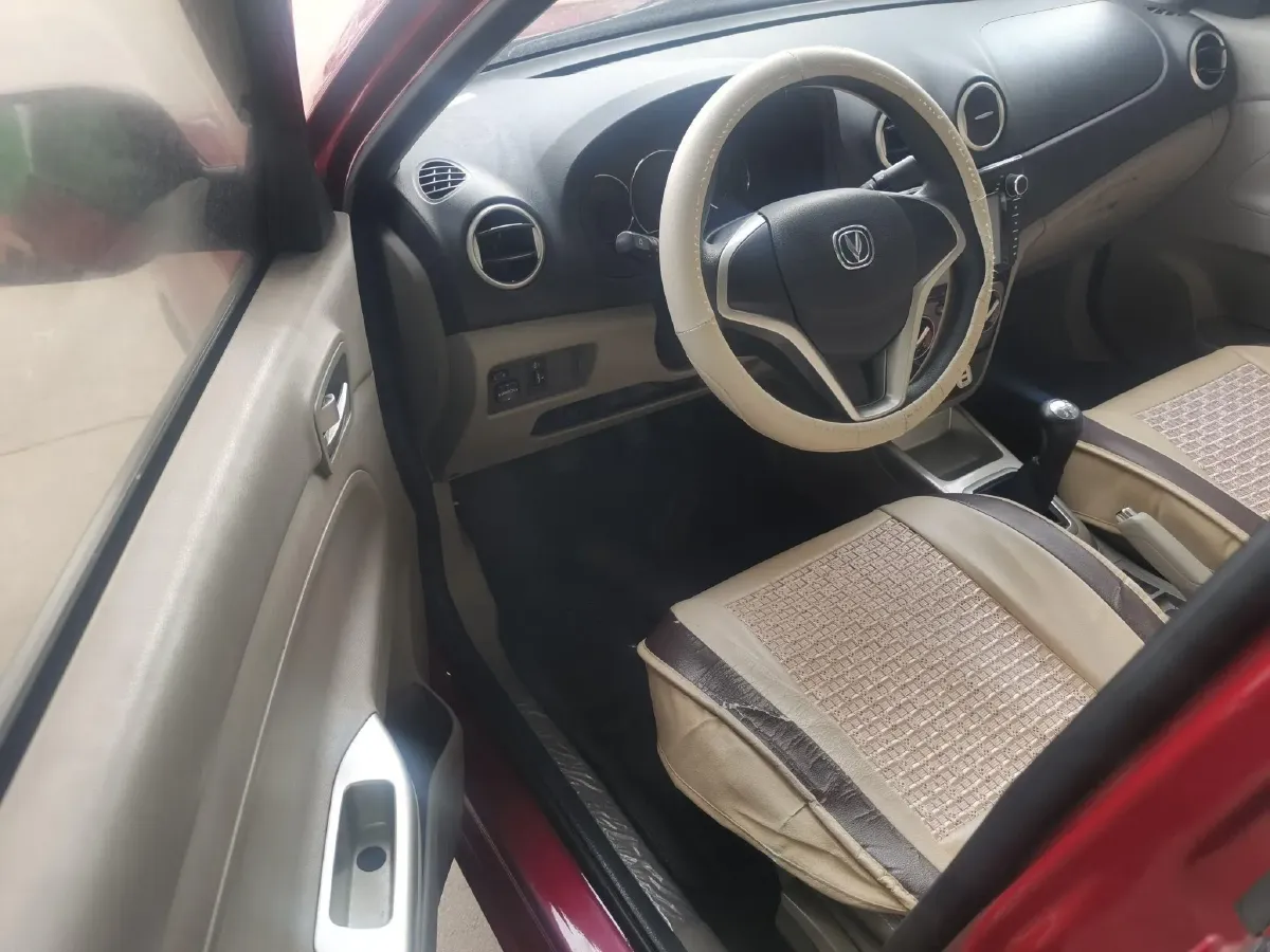 2015 ChangAn Alsvin V3 1.4L 101HP L4 5MT,autocango,china used car exporter,china ev exporter,chinese used car exporter,chinese used ev exporter