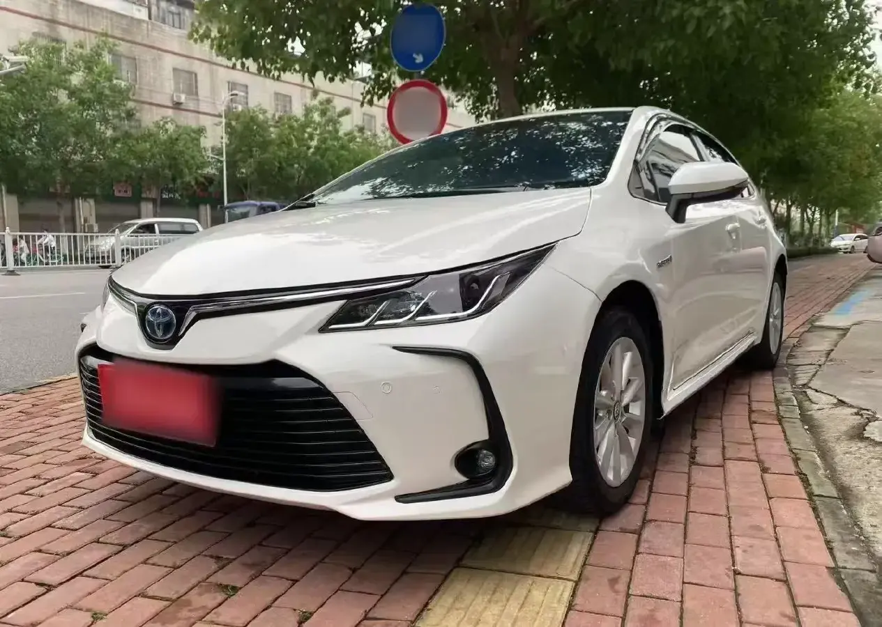 2021 Toyota Corolla 1.8L 98HP L4 E-CVT Hybrid