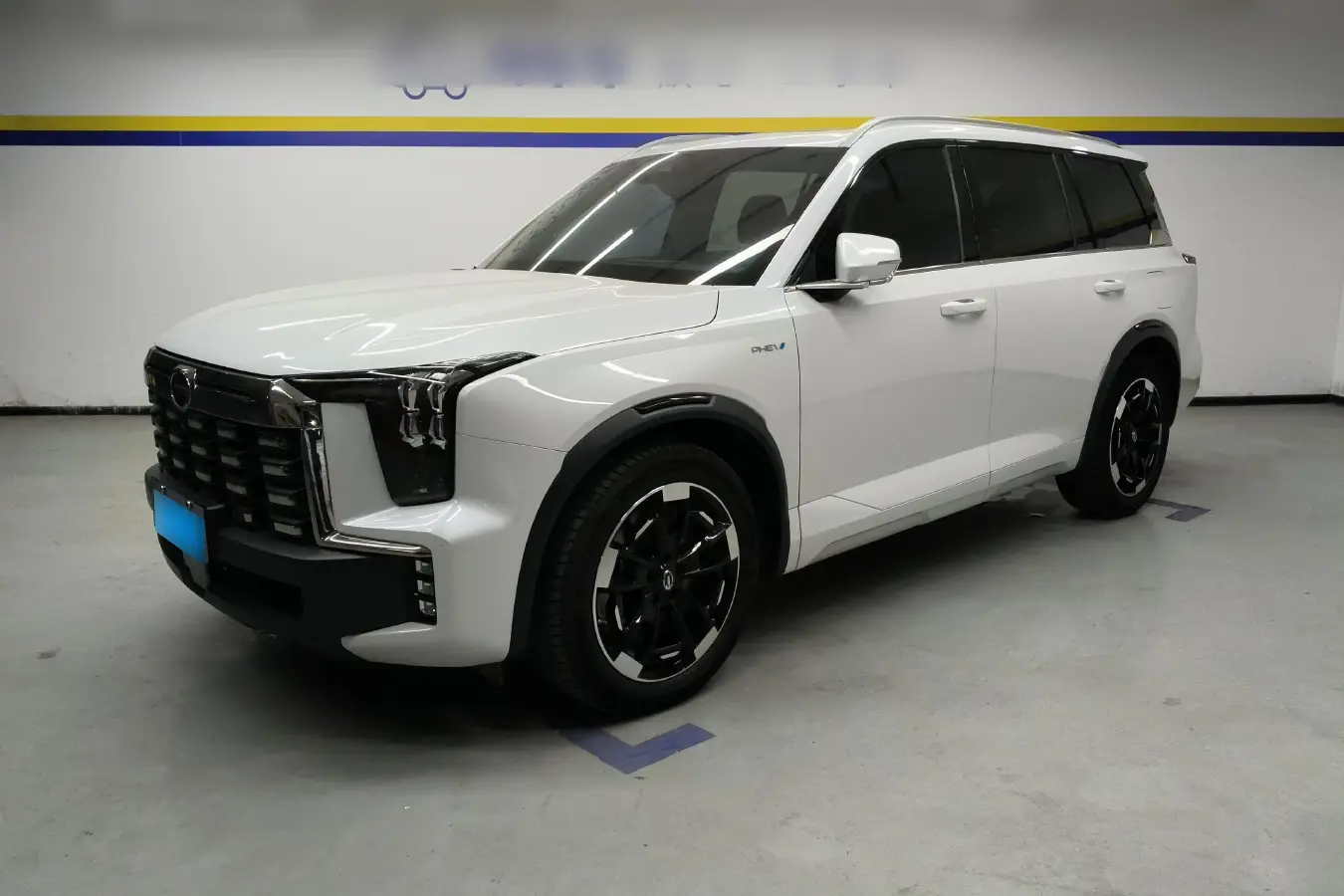 2024 GAC Trumpchi ES9 2.0T 190HP L4 2DHT PHEV 25.57KWH