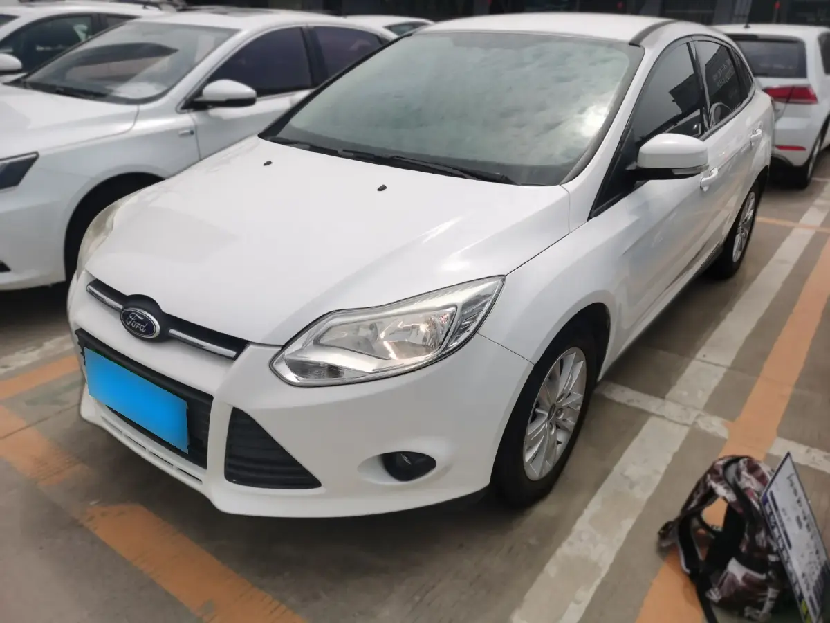 2012 Ford Focus 1.6L 125HP L4 6DCT