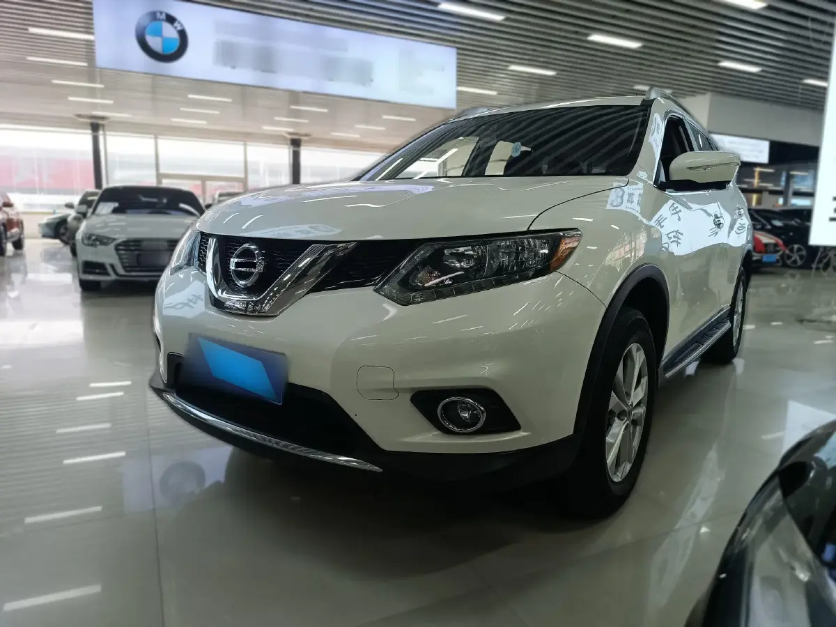 2014 Nissan X-Trail 2.0L 150HP L4 CVT
