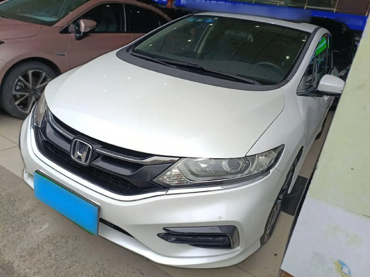 2017 Honda Jade 1.5T 156HP L4 CVT