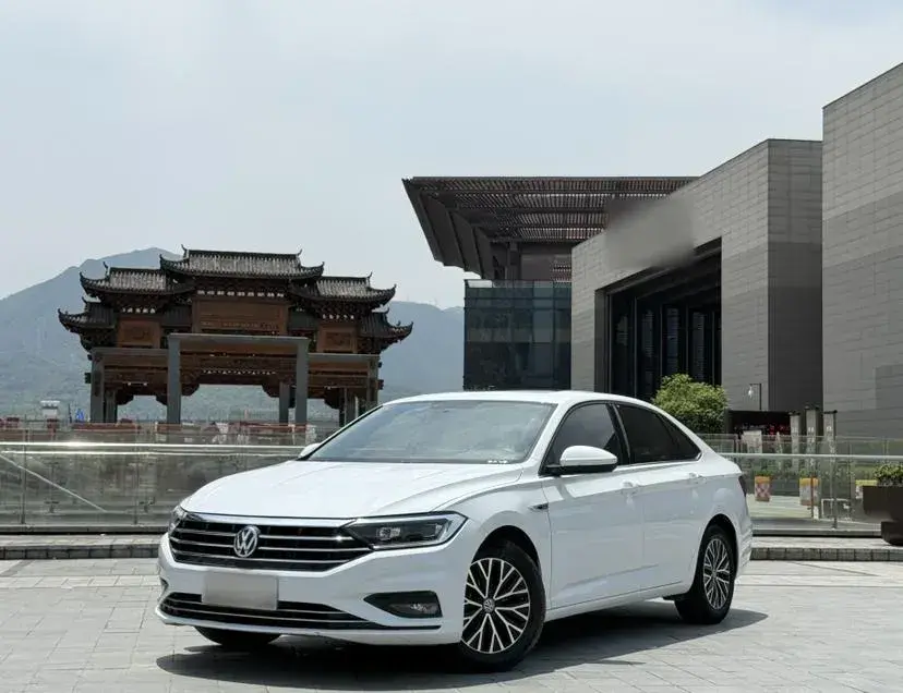 2020 Volkswagen Sagitar 1.4T 150HP L4 7DCT