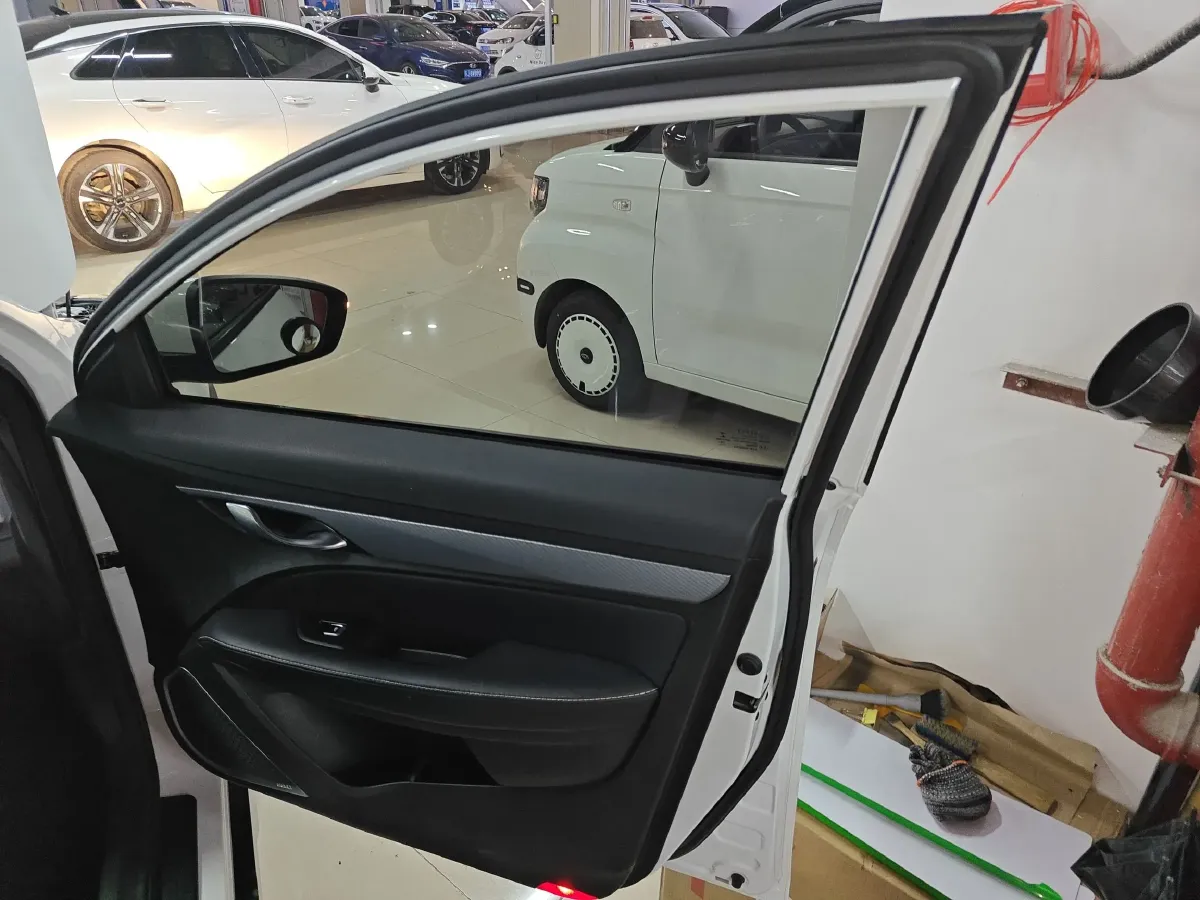 2019 Geely Vision S1 1.5L 109HP L4 5MT,autocango,china used car exporter,china ev exporter,chinese used car exporter,chinese used ev exporter