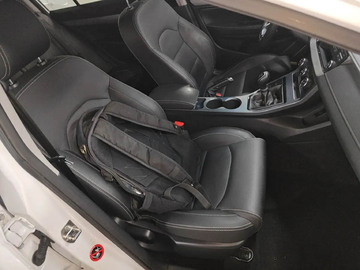 2019 Geely Vision S1 1.5L 109HP L4 5MT,autocango,china used car exporter,china ev exporter,chinese used car exporter,chinese used ev exporter