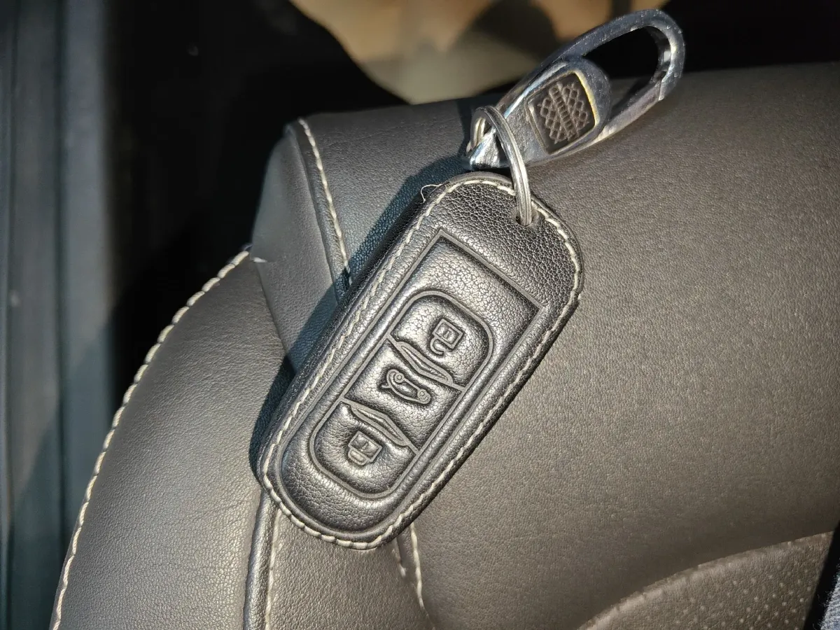 2019 Geely Vision S1 1.5L 109HP L4 5MT,autocango,china used car exporter,china ev exporter,chinese used car exporter,chinese used ev exporter